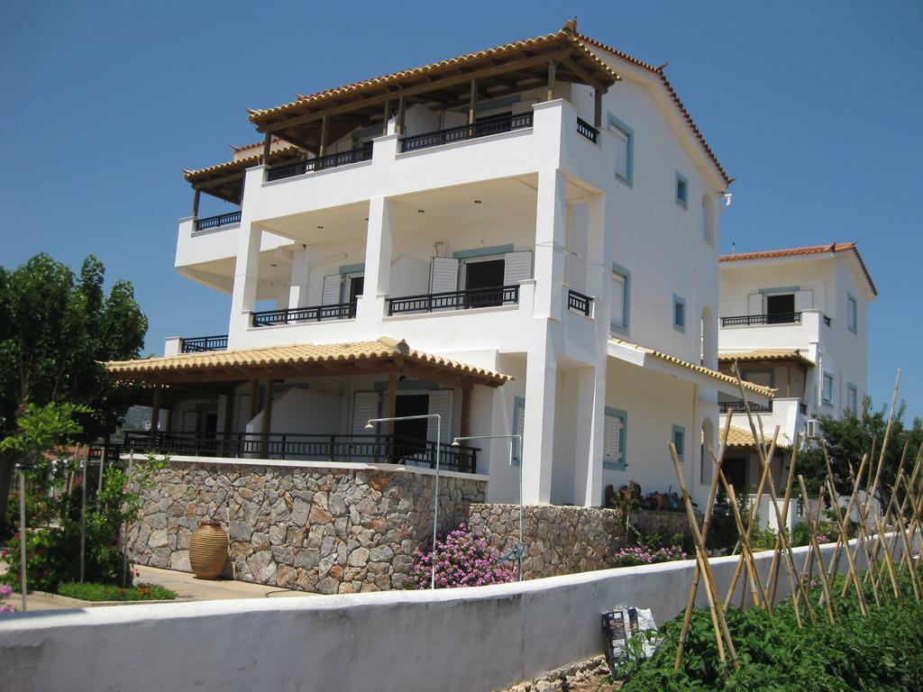 מלון ארכאנגלוס Maravelias House מראה חיצוני תמונה