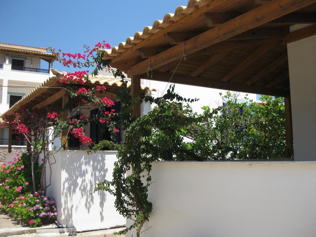 מלון ארכאנגלוס Maravelias House מראה חיצוני תמונה